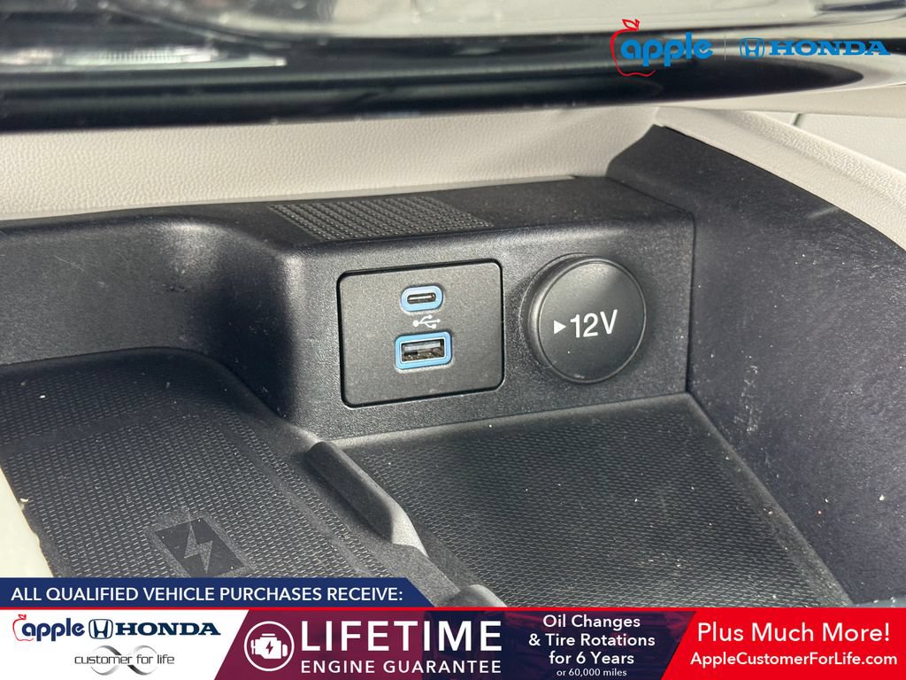 Used 2023 Ford Escape Platinum w/ Premium Technology Package AWD/4WD image 30