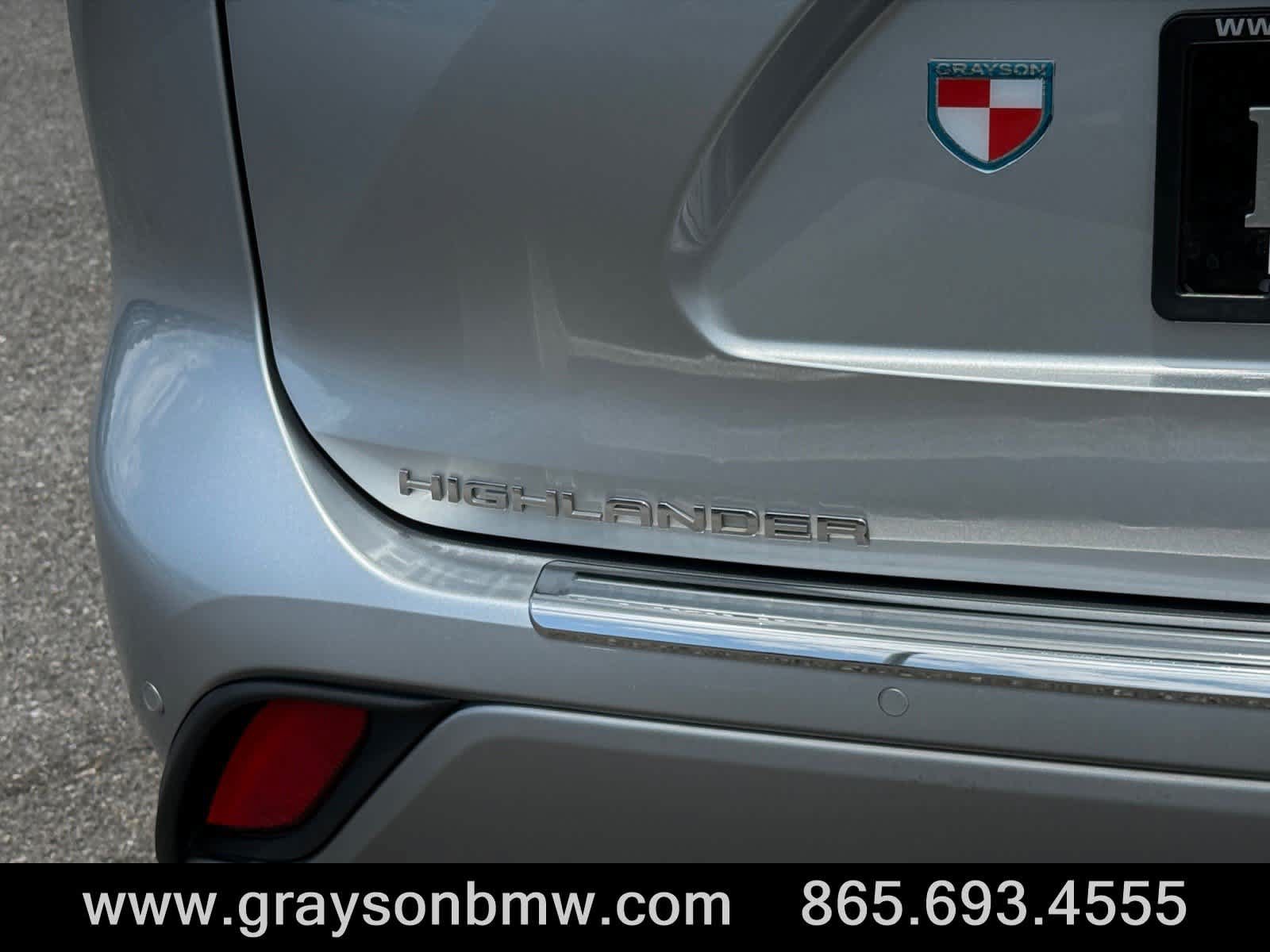 Used 2021 Toyota Highlander Platinum FWD image 10