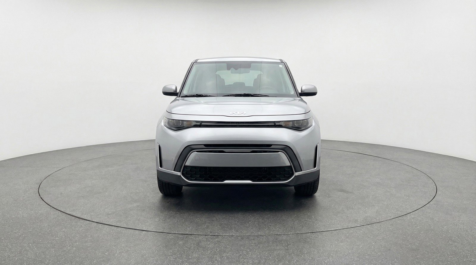 Used 2025 Kia Soul LX w/ LX Technology Package image 2