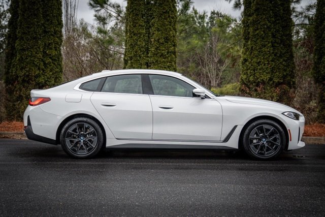 Used 2023 BMW i4 eDrive35 image 12