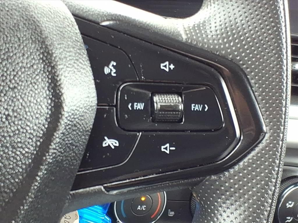 Used 2024 Chevrolet Trax LS w/ LS Convenience Package FWD image 25