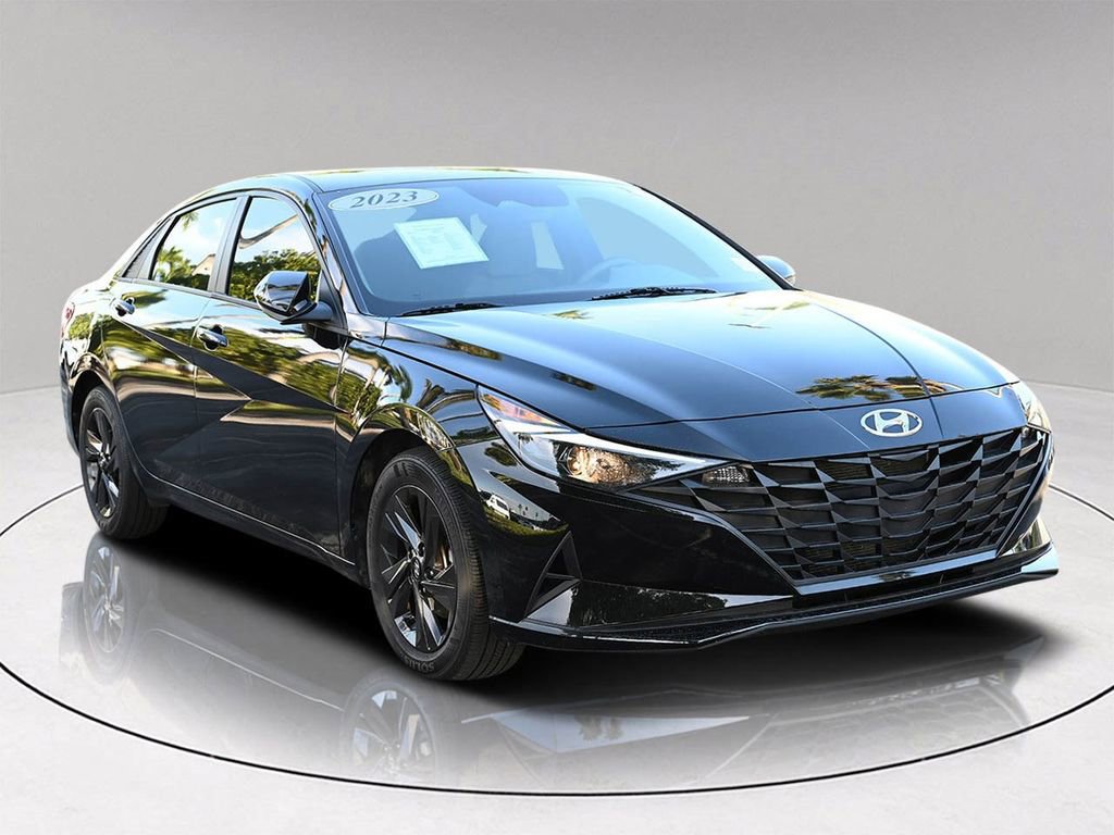 Used 2023 Hyundai Elantra SEL