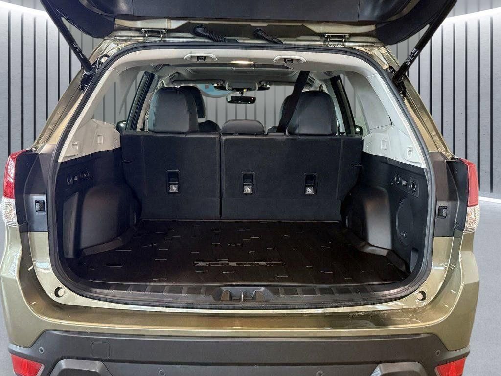 Certified 2024 Subaru Forester Limited image 9