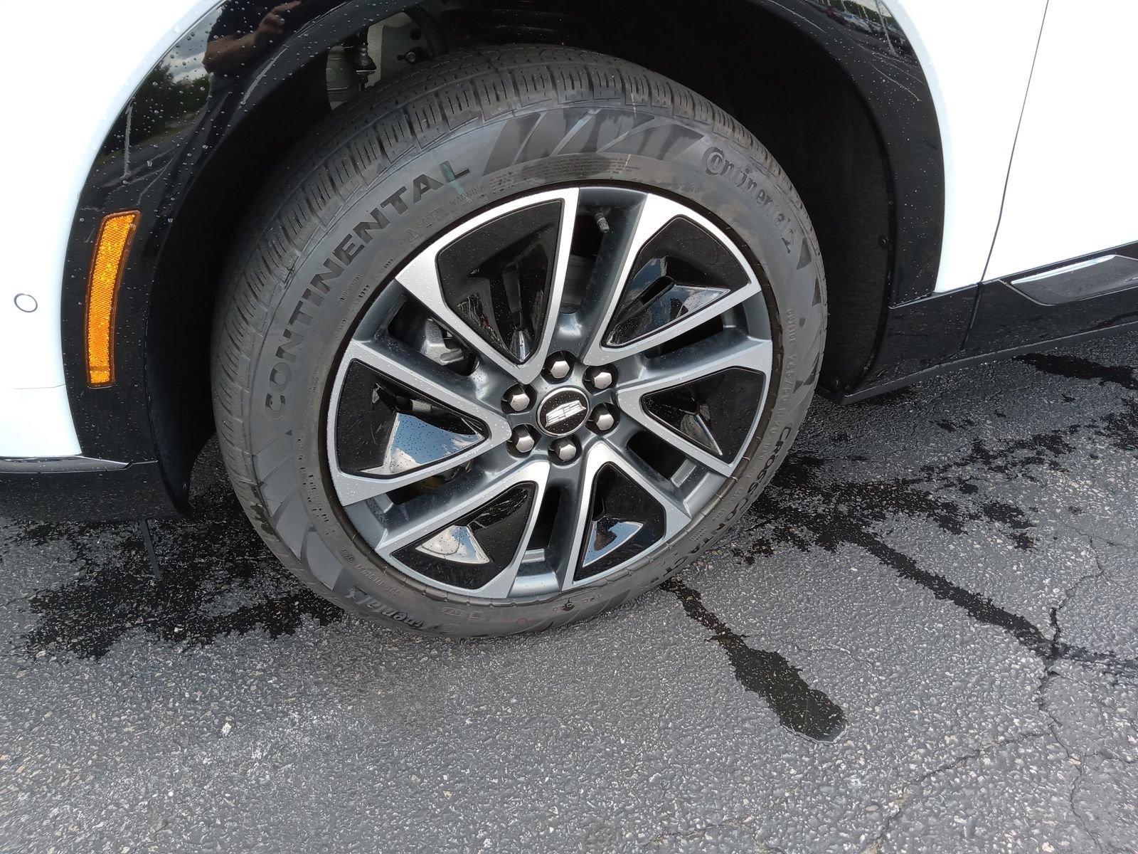 New 2027 Cadillac Optiq Sport AWD/4WD image 6