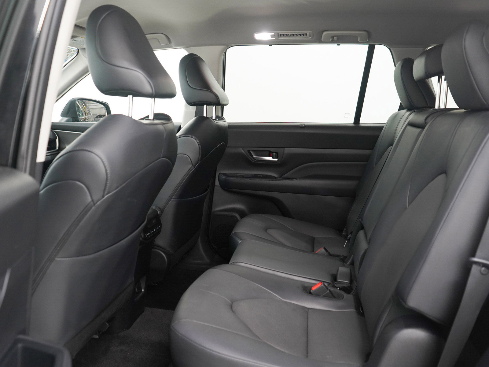 Used 2024 Toyota Grand Highlander XLE image 22