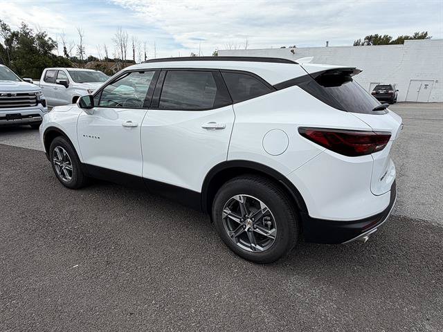 New 2026 Chevrolet Blazer LT w/ Convenience Package AWD/4WD image 3