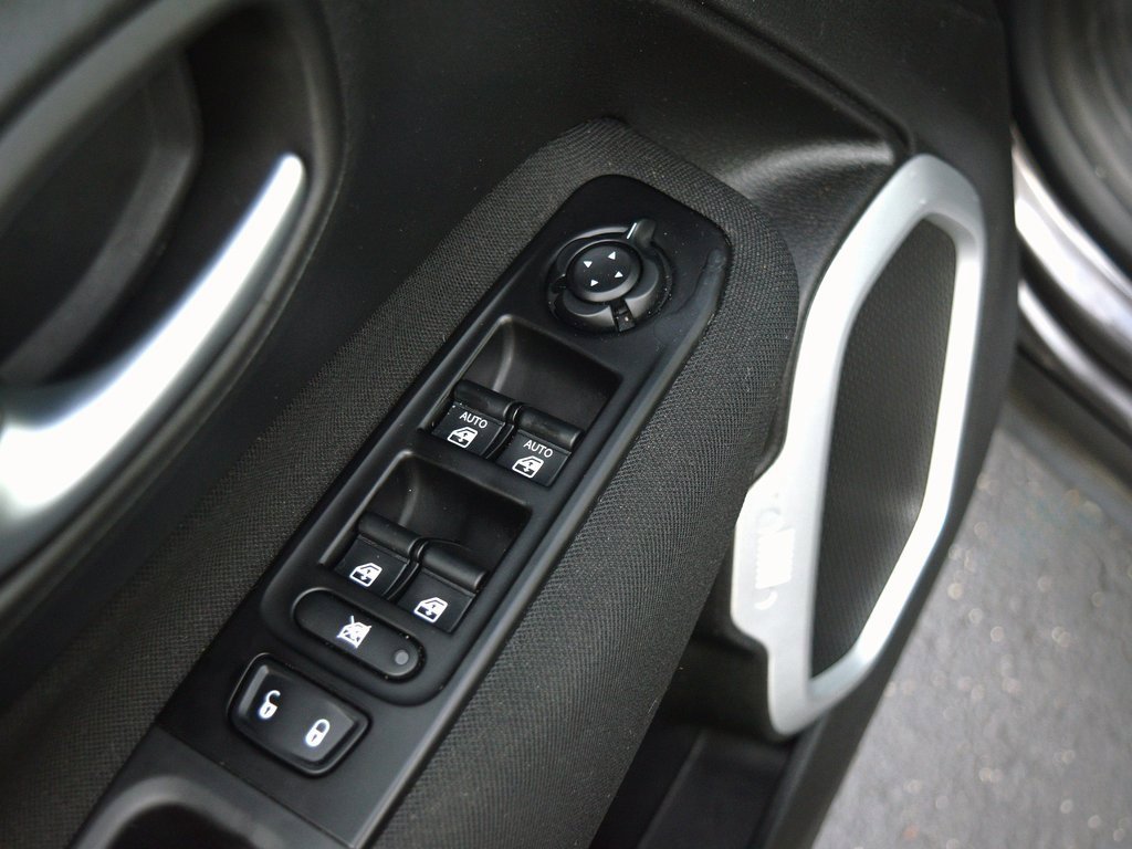 Used 2020 Jeep Renegade Sport image 26