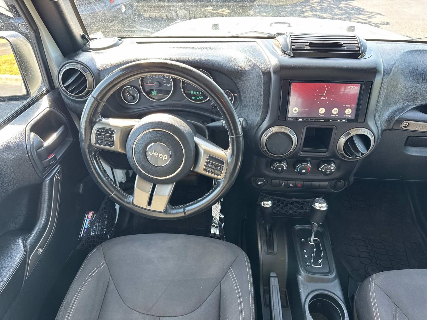 Used 2018 Jeep Wrangler Unlimited Sport AWD/4WD image 17