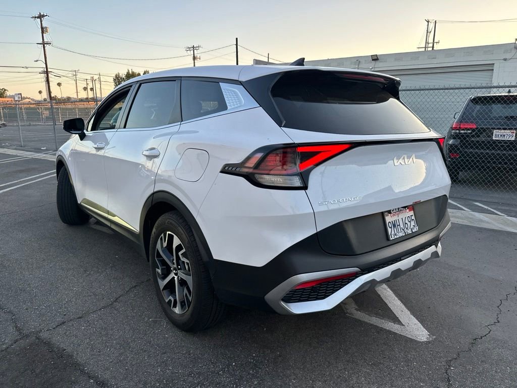 Used 2024 Kia Sportage EX FWD image 4