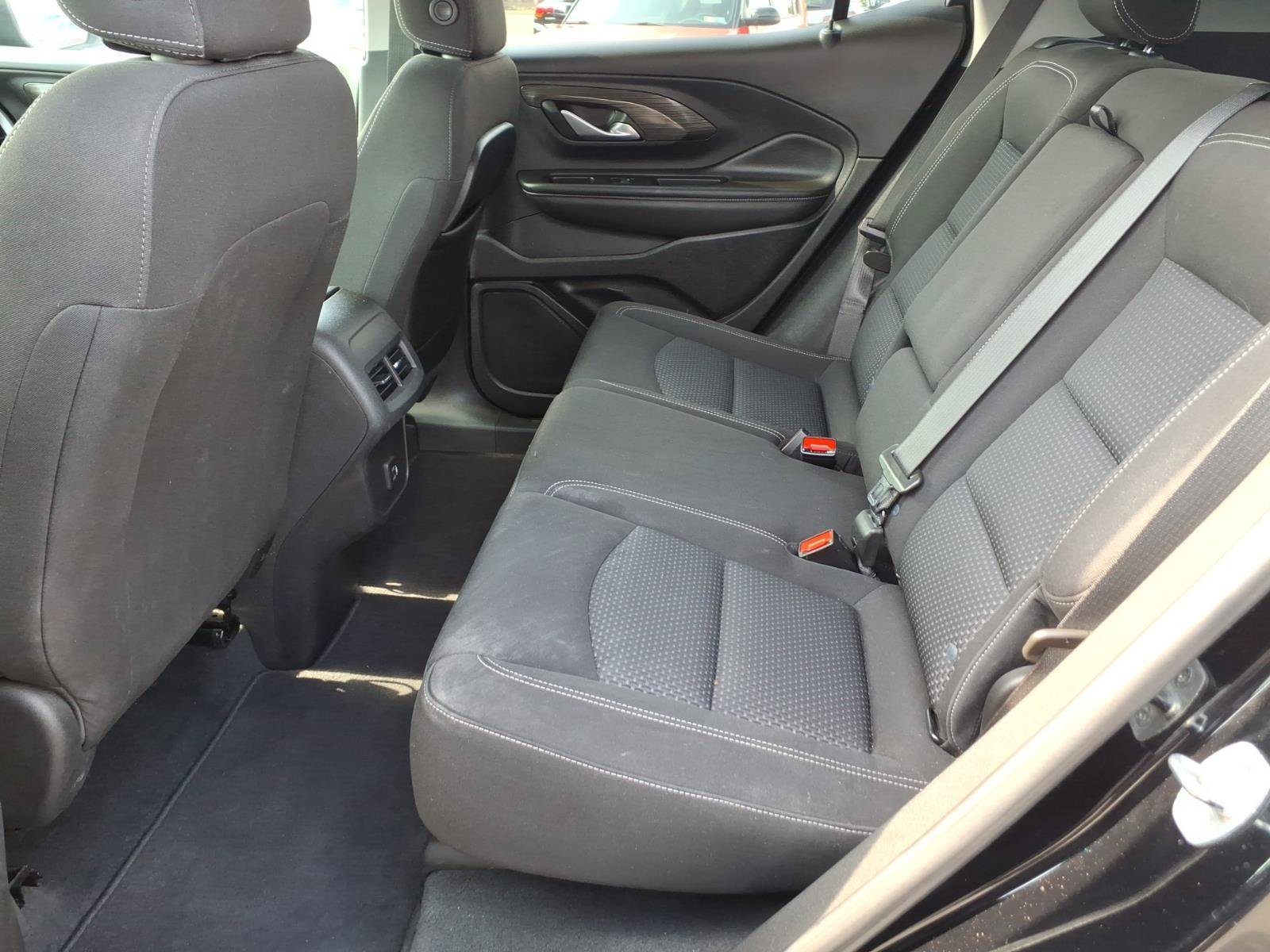 Used 2022 GMC Terrain SLE w/ Driver Convenience Package FWD image 23