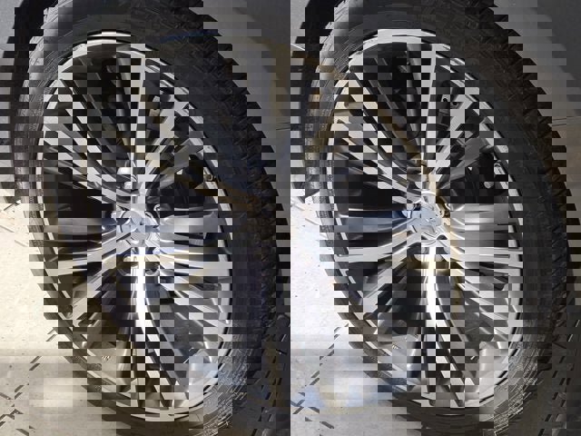 Used 2019 INFINITI Q60 3.0t Luxe w/ Essential Package image 11