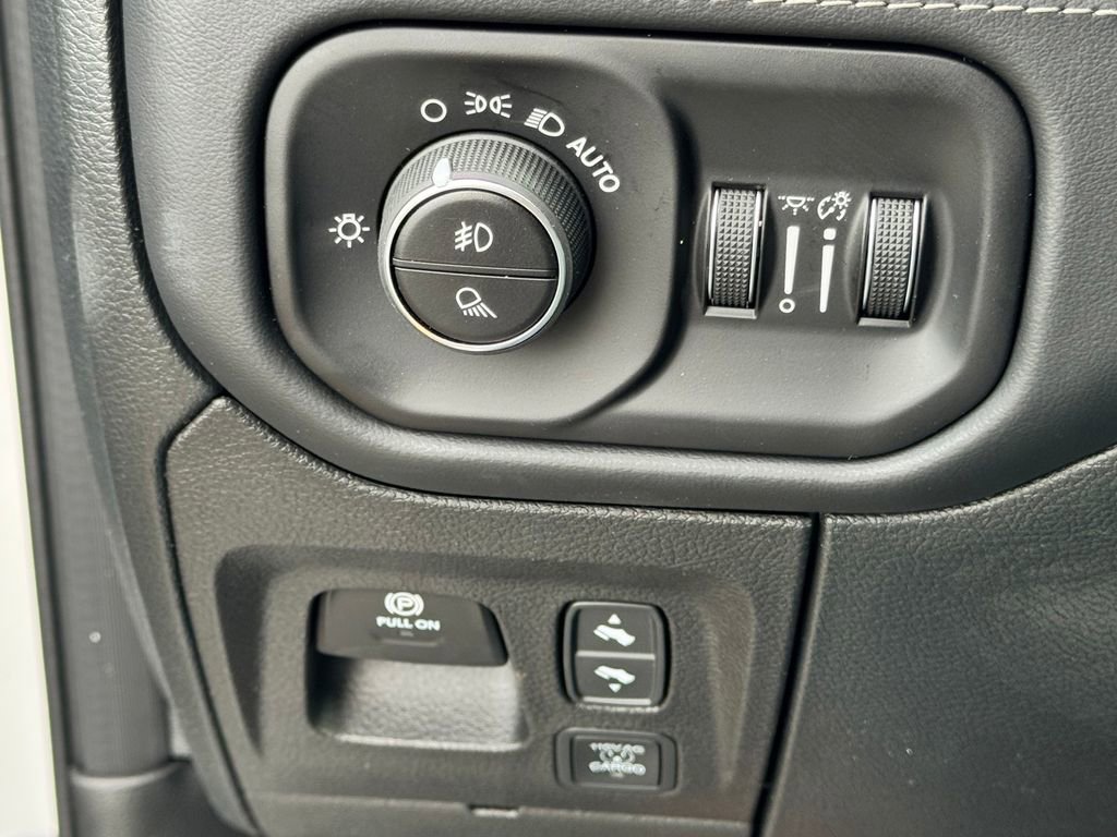 New 2026 RAM 1500 Limited AWD/4WD image 28