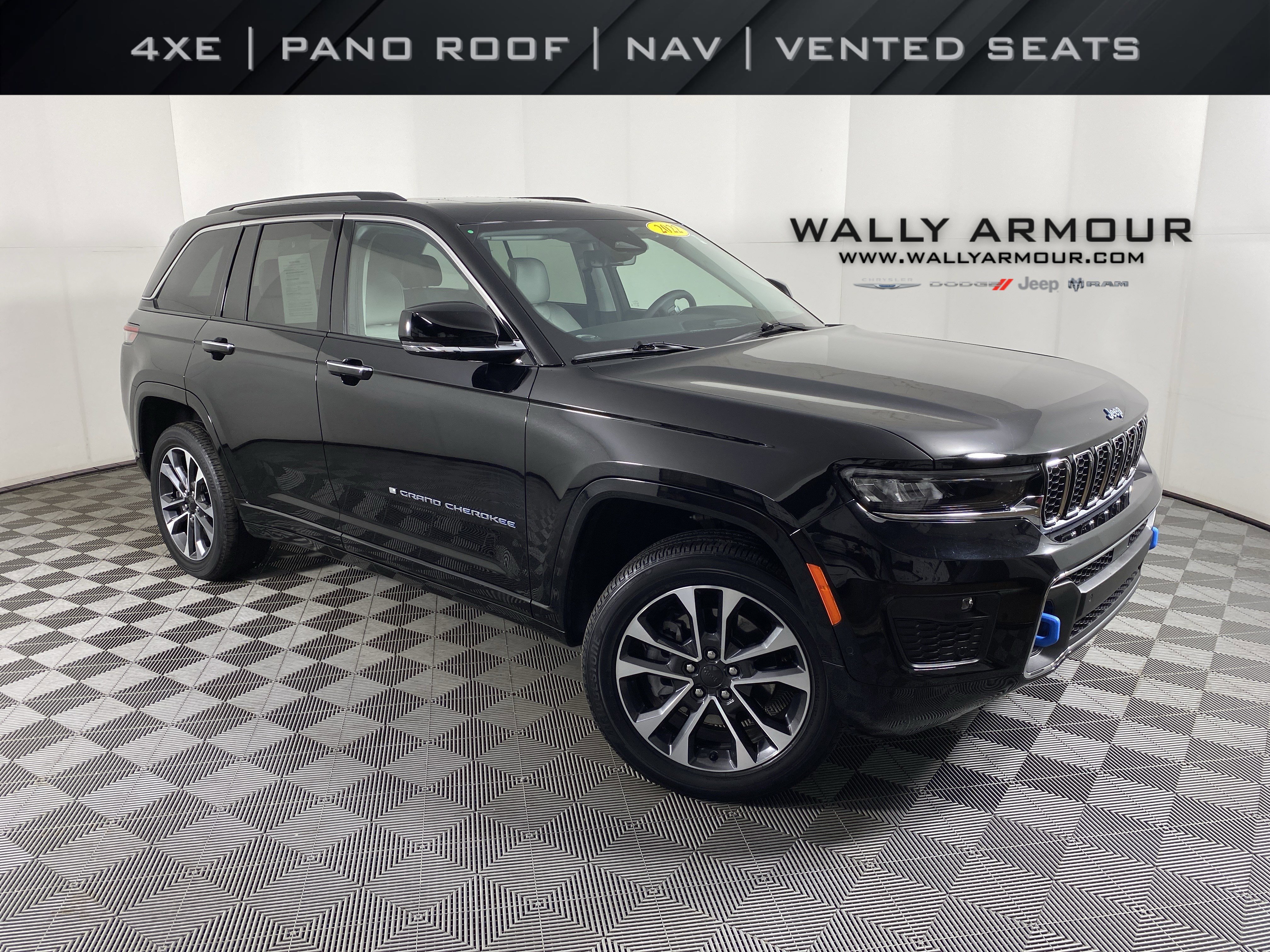 Used 2022 Jeep Grand Cherokee Overland w/ Luxury Tech Group IV image 1