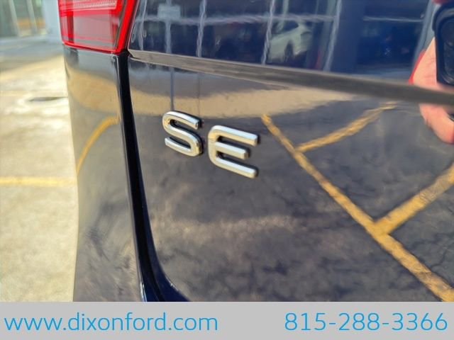 Used 2024 Volkswagen Tiguan SE image 27