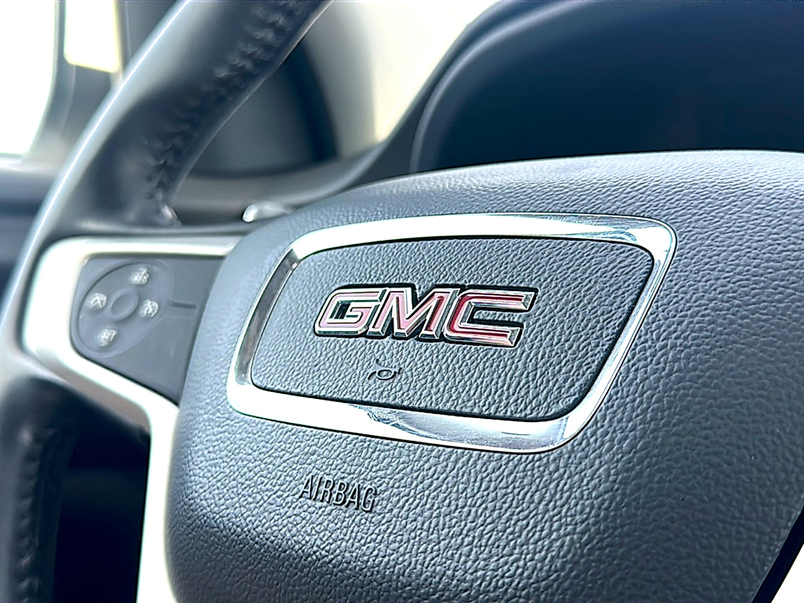 Used 2020 GMC Acadia SLT image 31