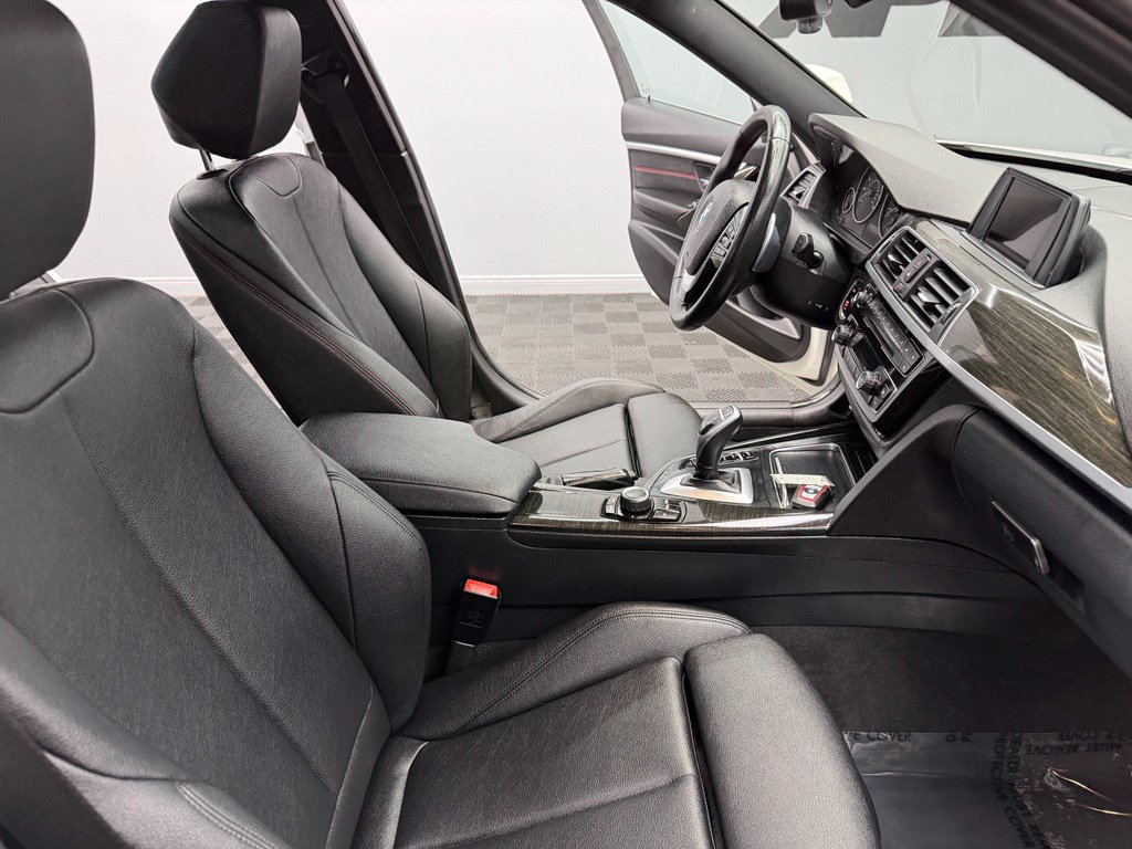 Used 2017 BMW 330i Sedan RWD image 50