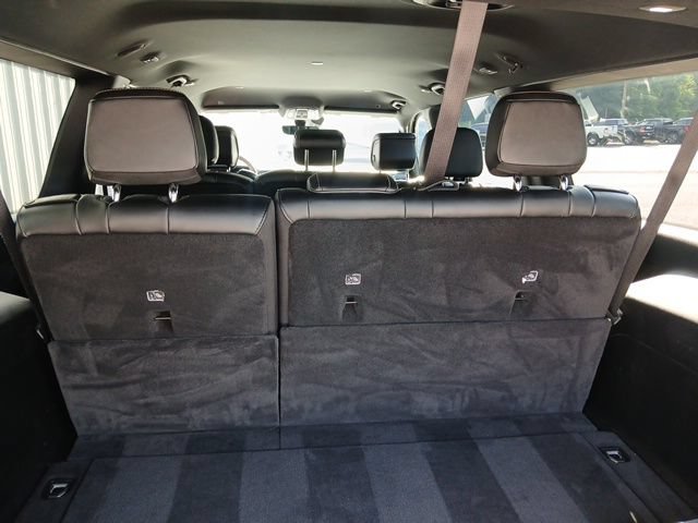 Used 2024 Jeep Wagoneer L Series II w/ Flexible Seating Group AWD/4WD image 11