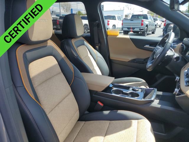 Certified 2025 Chevrolet Equinox ACTIV w/ Safety and Technology Package AWD/4WD image 29
