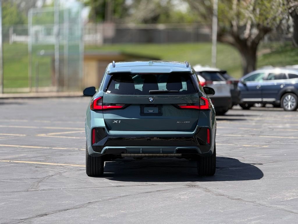 Used 2023 BMW X1 xDrive28i w/ Premium Package image 6