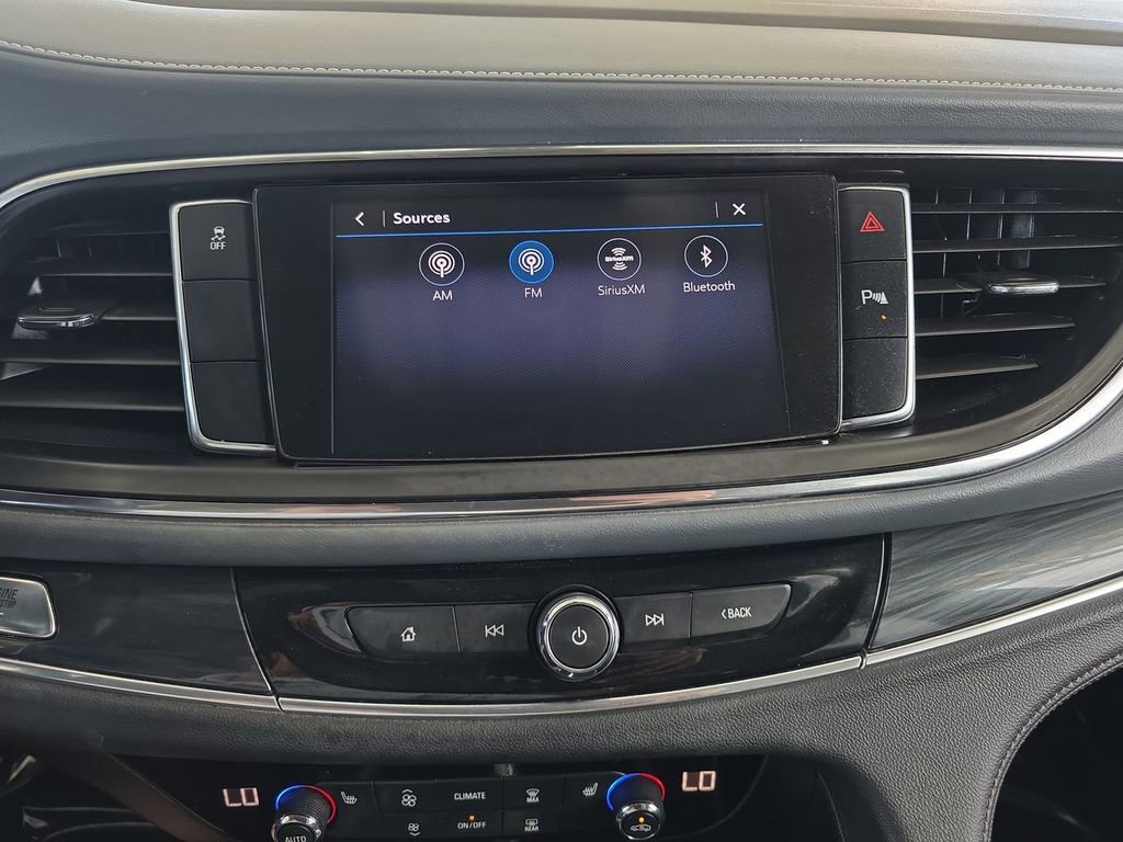 Used 2020 Buick Enclave Essence FWD image 13