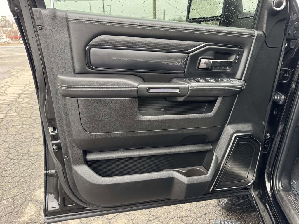 Used 2023 RAM 2500 Limited image 14