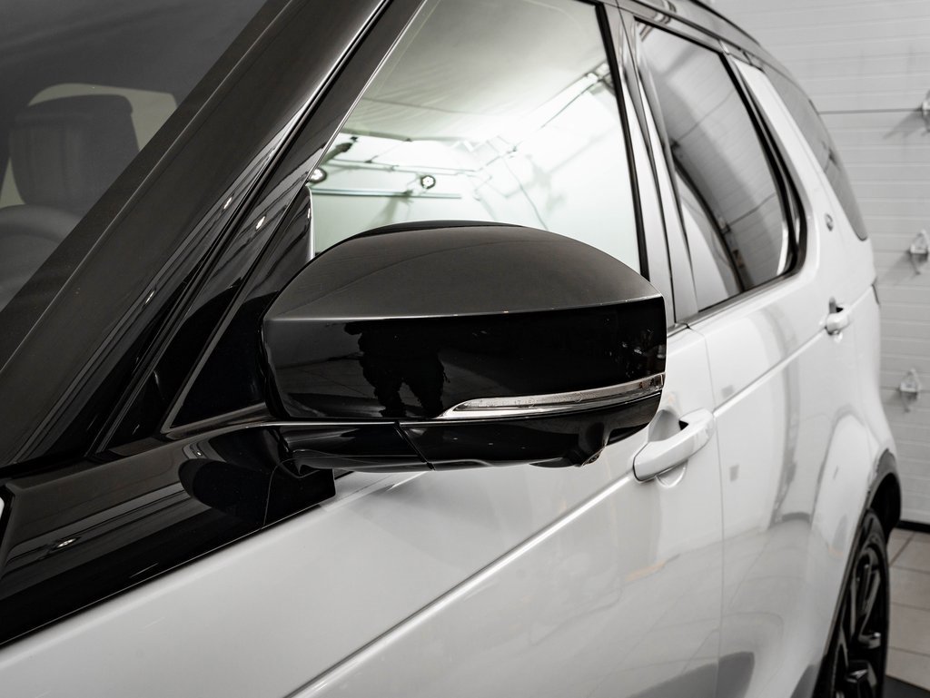 Used 2023 Land Rover Discovery S R-Dynamic image 15