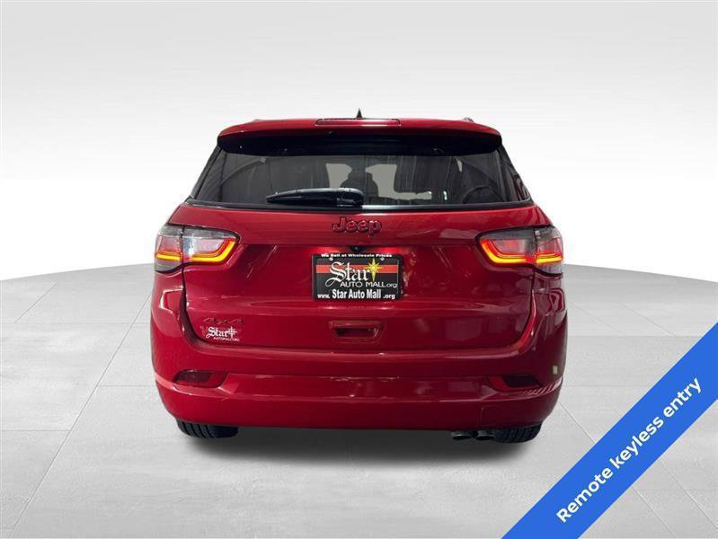 Used 2022 Jeep Compass Limited w/ (RED) Package AWD/4WD image 6