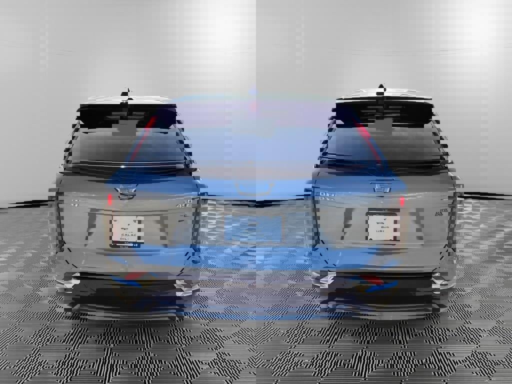 New 2026 Cadillac Optiq Luxury 1 image 5