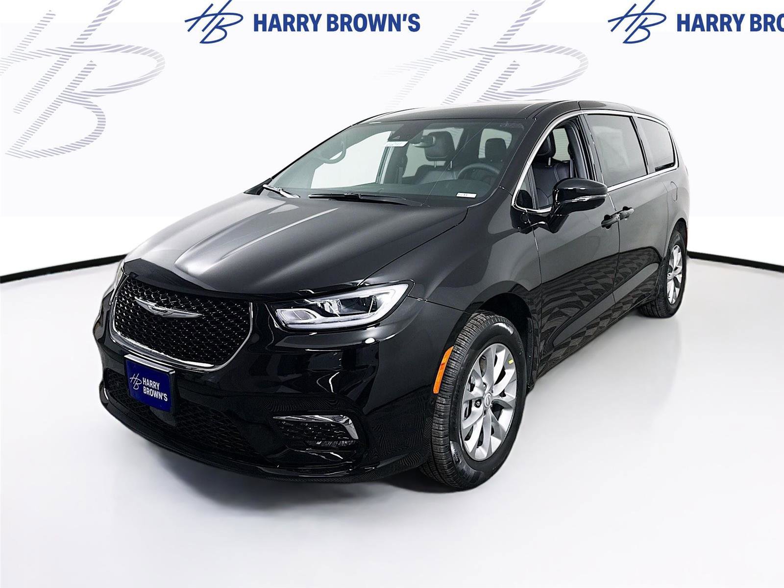 New 2026 Chrysler Pacifica Select image 1