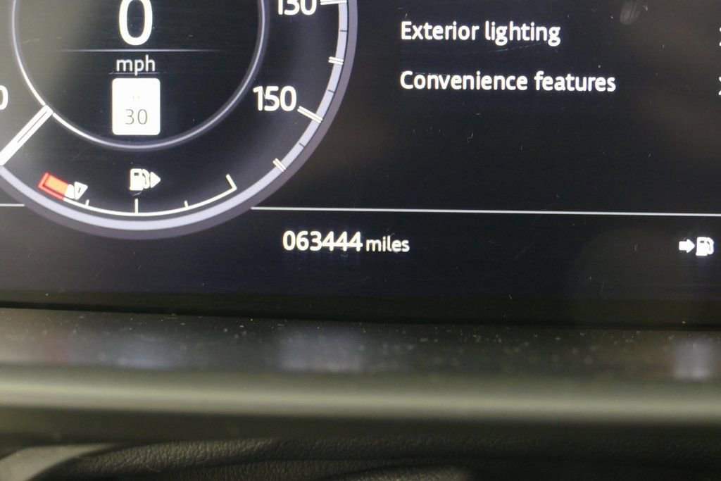 Used 2019 Land Rover Discovery HSE AWD/4WD image 16