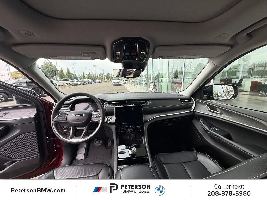 Used 2023 Jeep Grand Cherokee L Limited w/ Luxury Tech Group II AWD/4WD image 19
