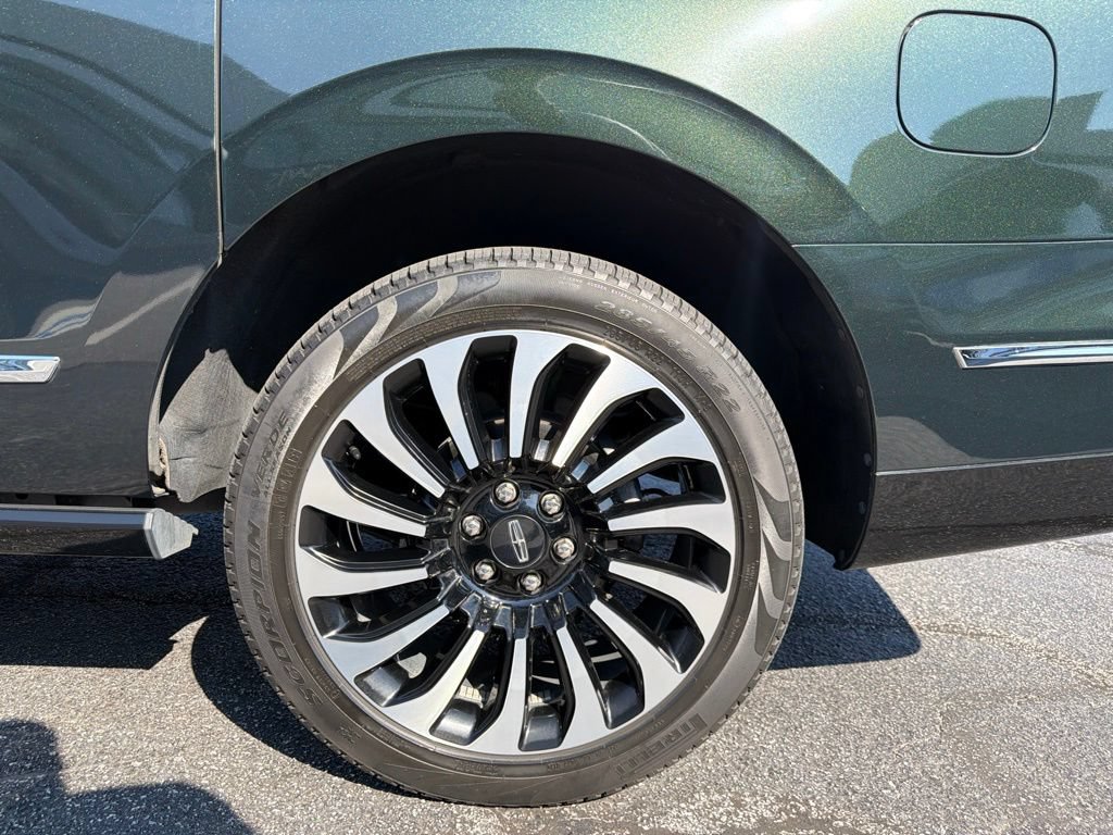 Used 2024 Lincoln Navigator L Black Label AWD/4WD image 7