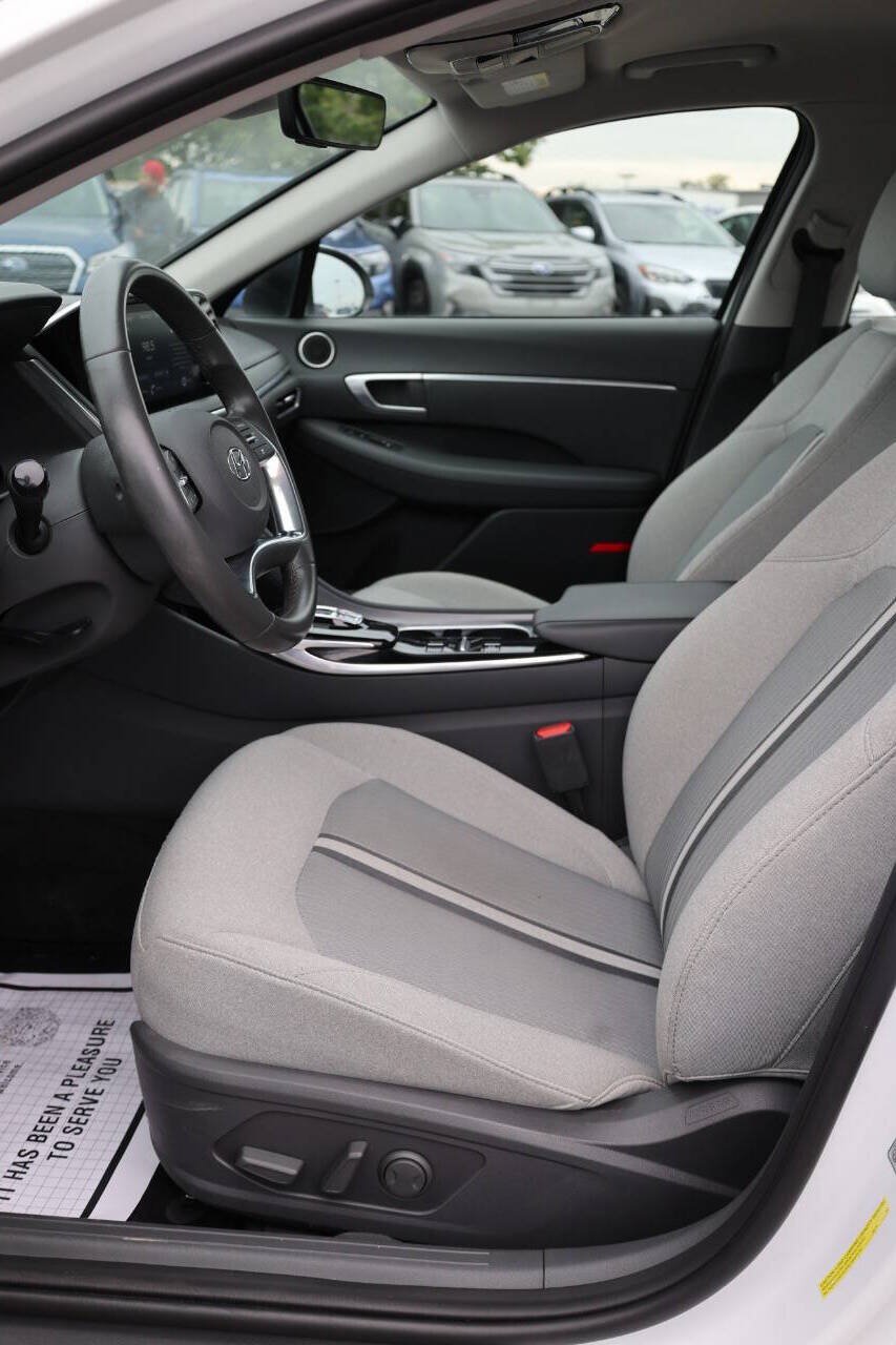 Used 2020 Hyundai Sonata SEL w/ Convenience Package FWD image 13