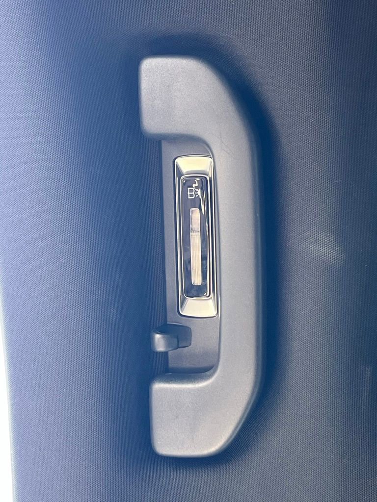 Used 2022 Mercedes-Benz C 300 Sedan w/ Exclusive Trim Package image 31