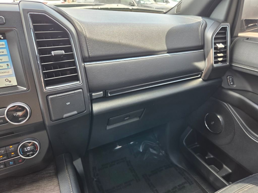 Used 2018 Ford Expedition Limited w/ Equipment Group 301A RWD image 28