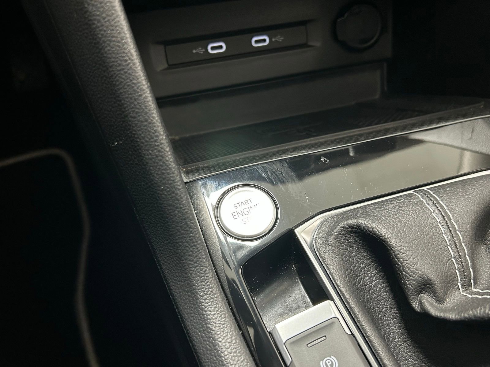 Used 2024 Volkswagen Taos SE w/ Panoramic Sunroof Package image 19