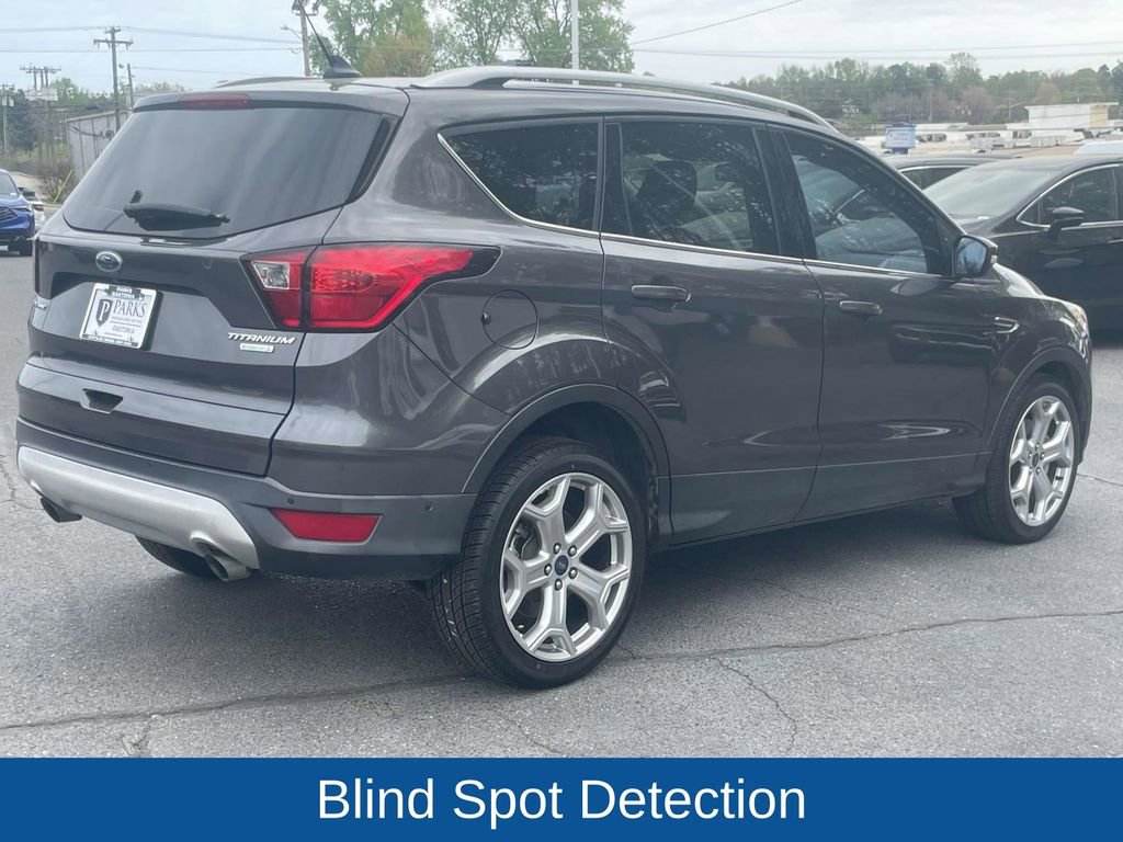 Used 2019 Ford Escape Titanium image 8