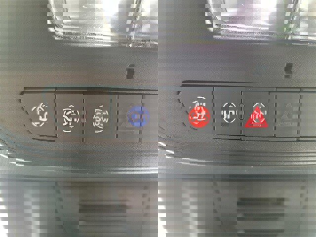 Used 2024 Chevrolet Equinox EV LT image 17