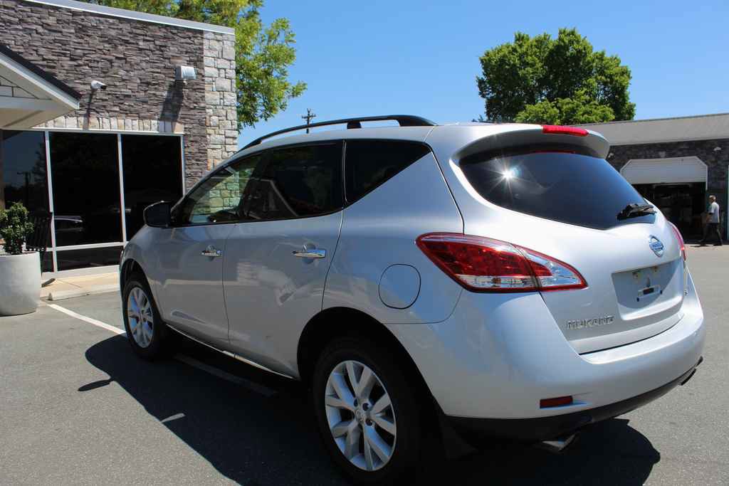 Used 2014 Nissan Murano SV AWD/4WD image 9