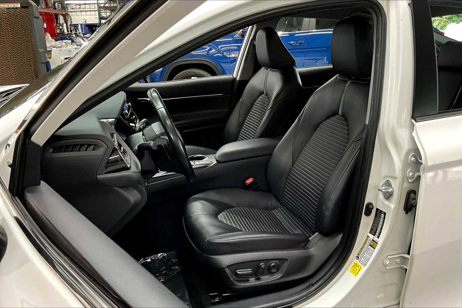 Used 2024 Toyota Camry SE w/ Cold Weather Package image 27