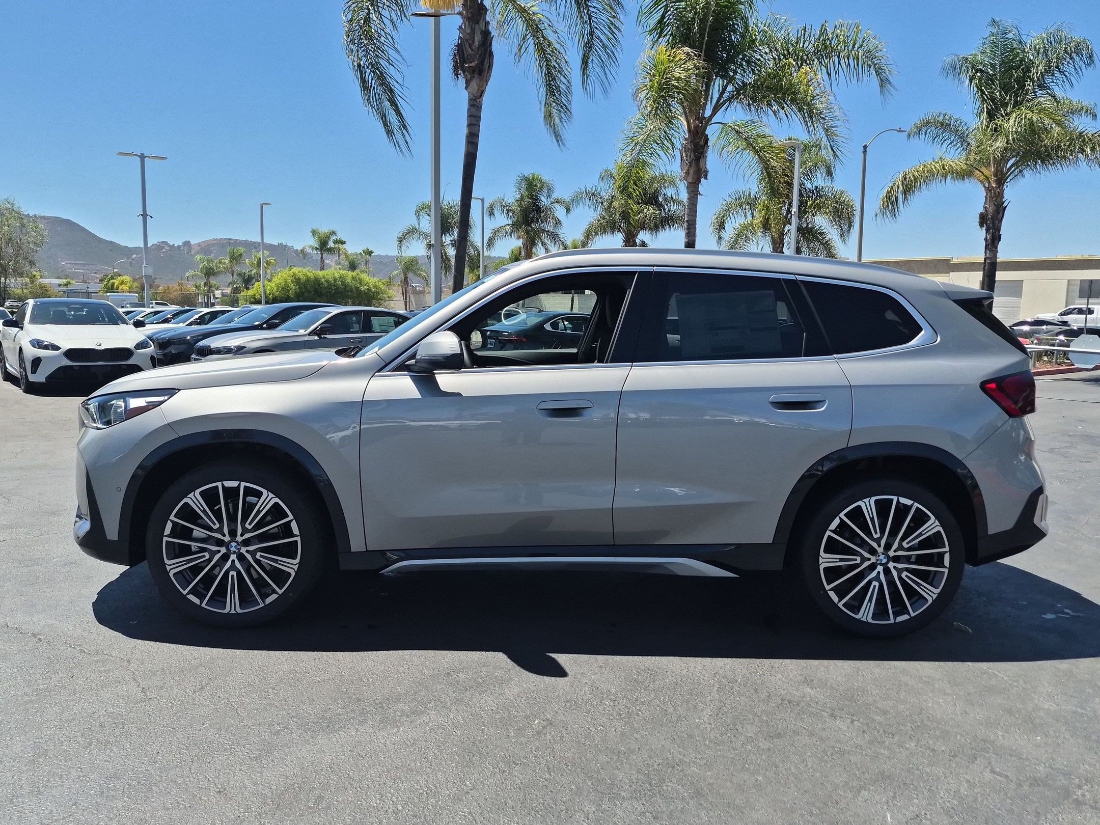 New 2026 BMW X1 xDrive28i w/ Technology Package AWD/4WD image 7