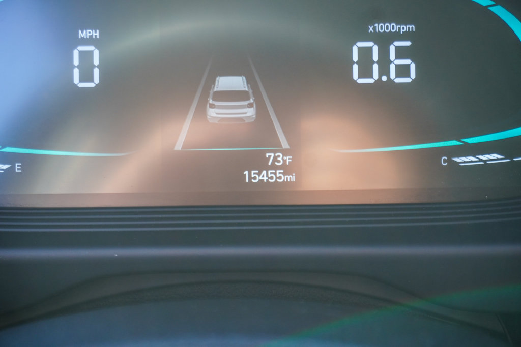 Used 2025 Hyundai Venue Limited FWD image 27