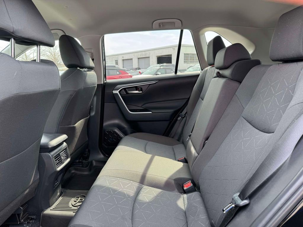 Used 2025 Toyota RAV4 XLE image 11