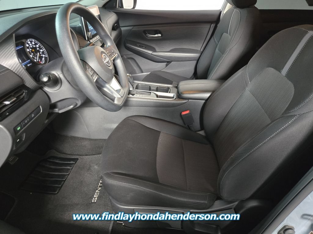 Used 2024 Nissan Sentra SV FWD image 14