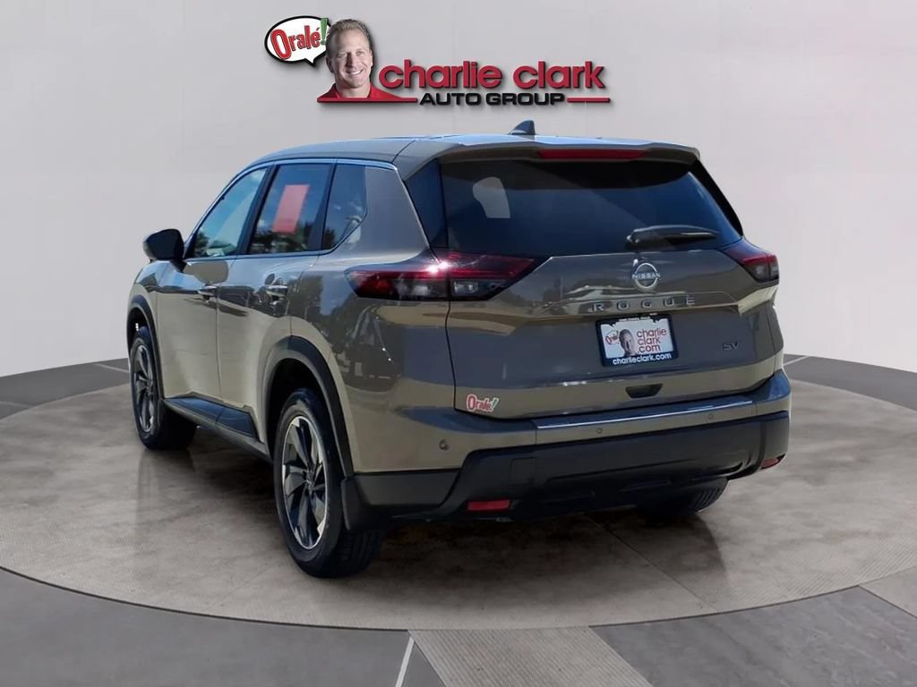 Certified 2024 Nissan Rogue SV FWD image 3