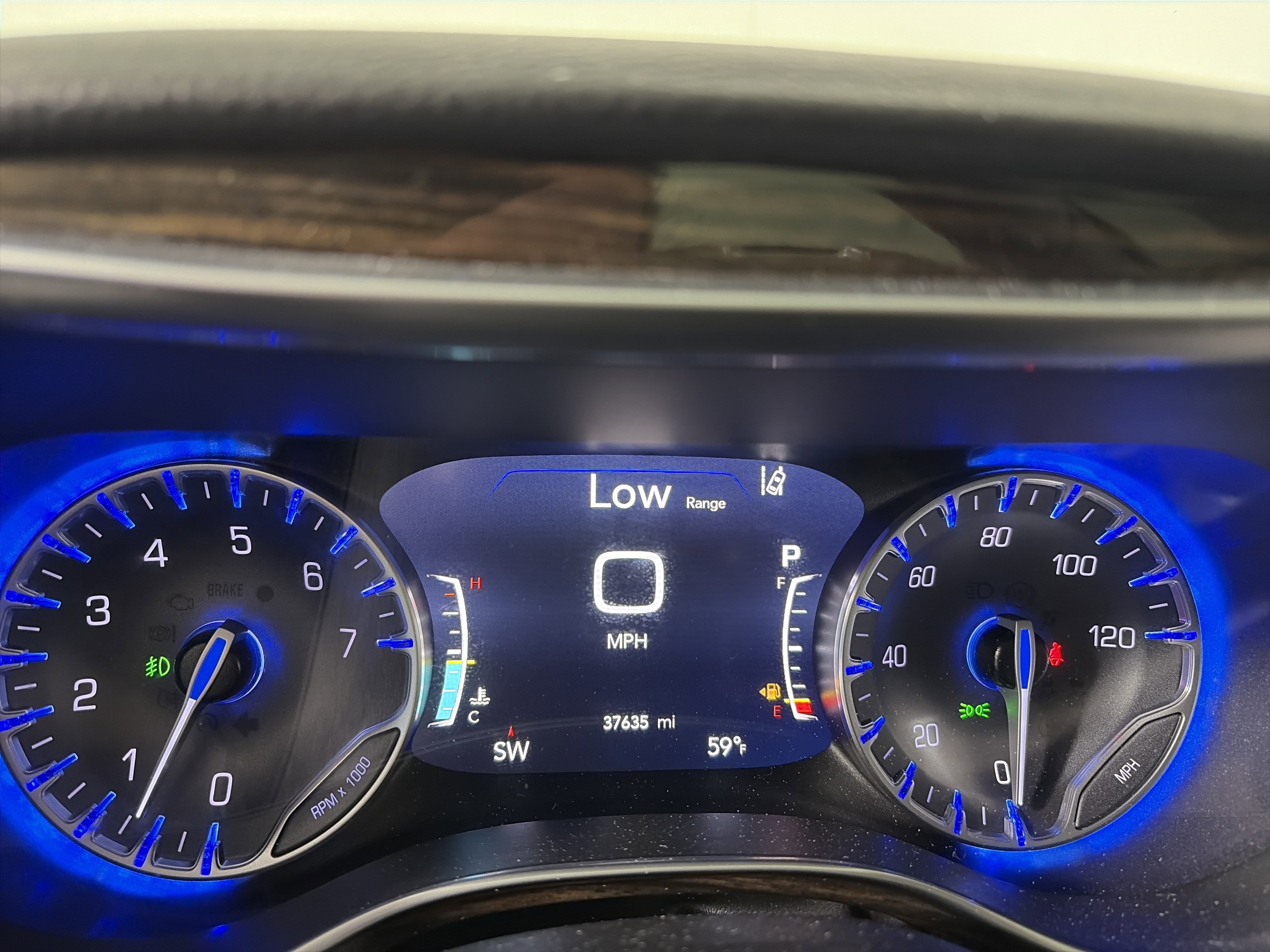 Used 2024 Chrysler Pacifica Limited image 31