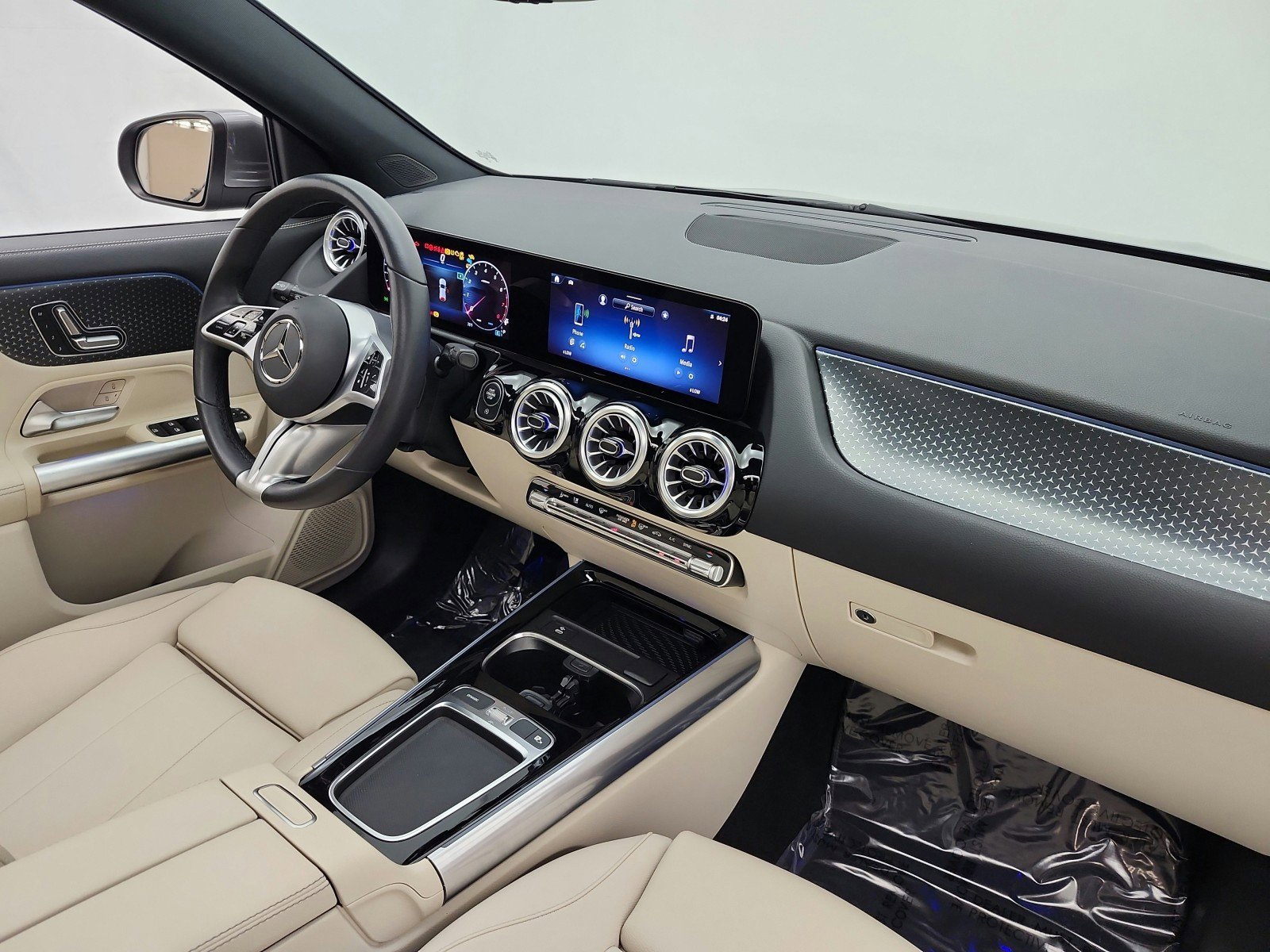 Used 2025 Mercedes-Benz GLA 250 image 21