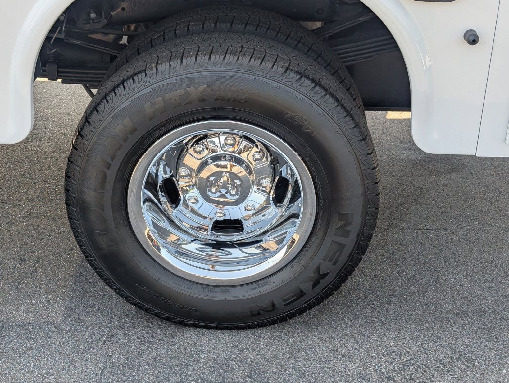 New 2026 RAM 3500 Tradesman w/ Chrome Appearance Group A AWD/4WD image 9
