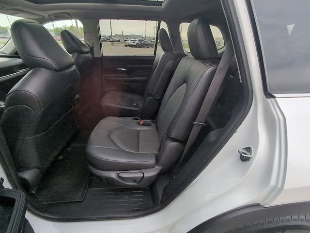 Certified 2024 Toyota Grand Highlander XLE image 11