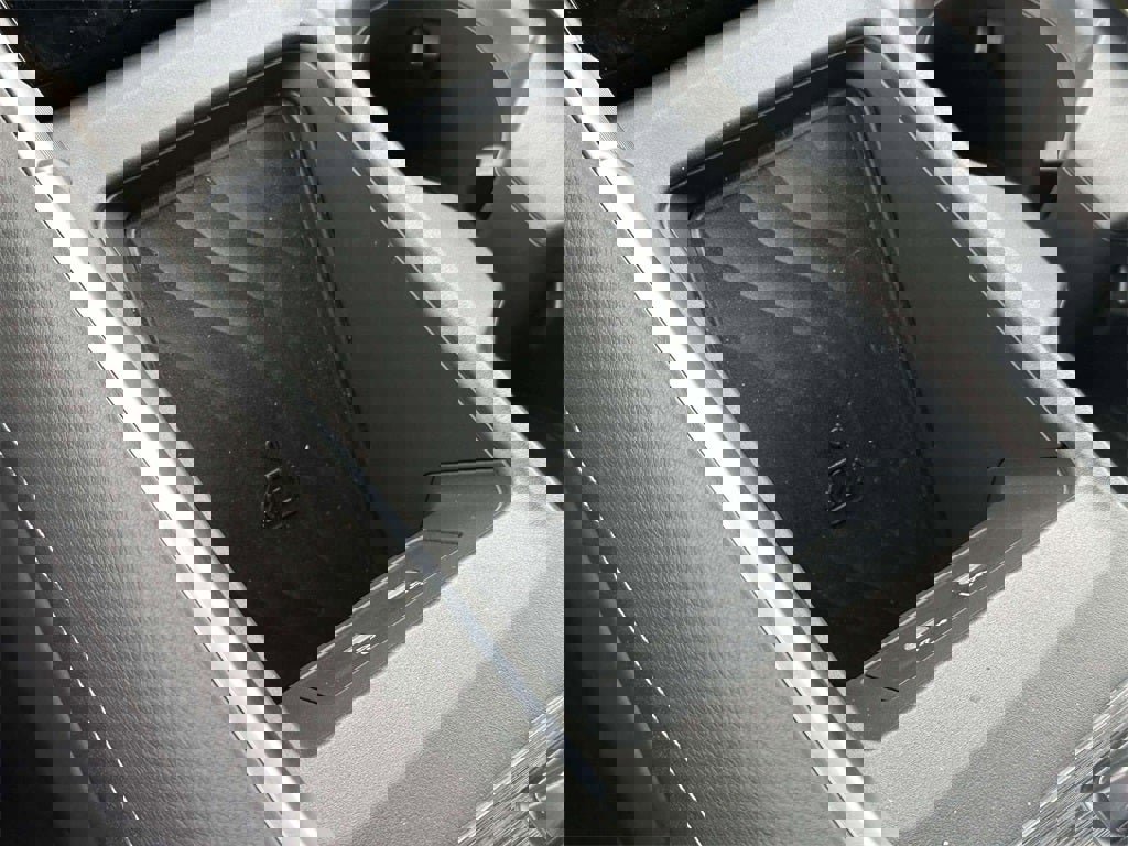 New 2025 Nissan Armada SL w/ Captain's Chari Seat Package image 32